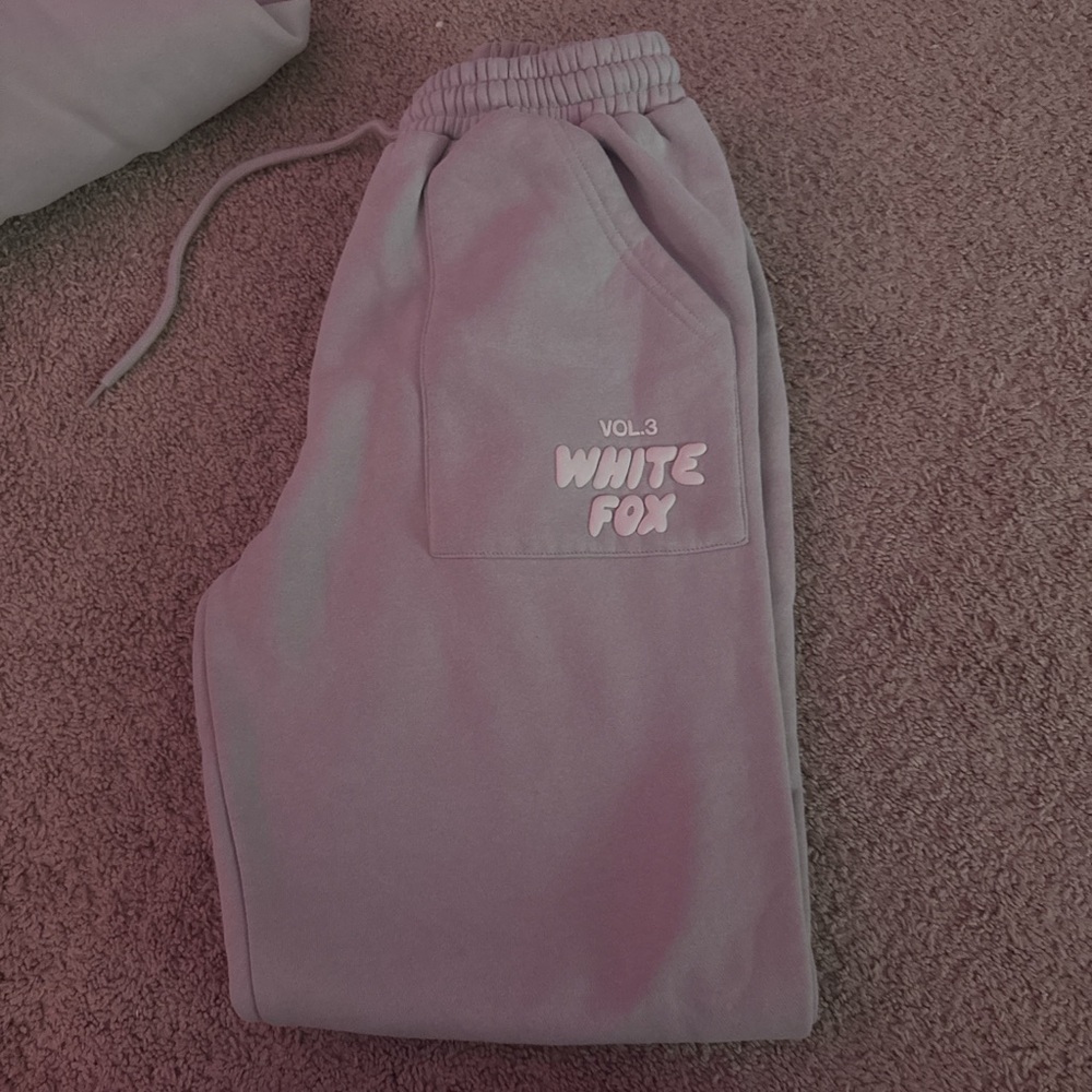 White Fox Offstage Moon Sweatpants Women’s Size XS